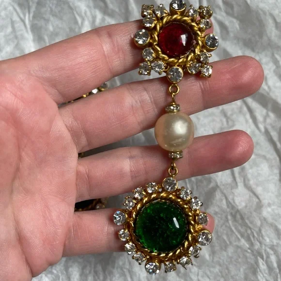 Vintage Chanel Gripoix Season 23 Drop Clip On Earrings. - Picture 4 of 7